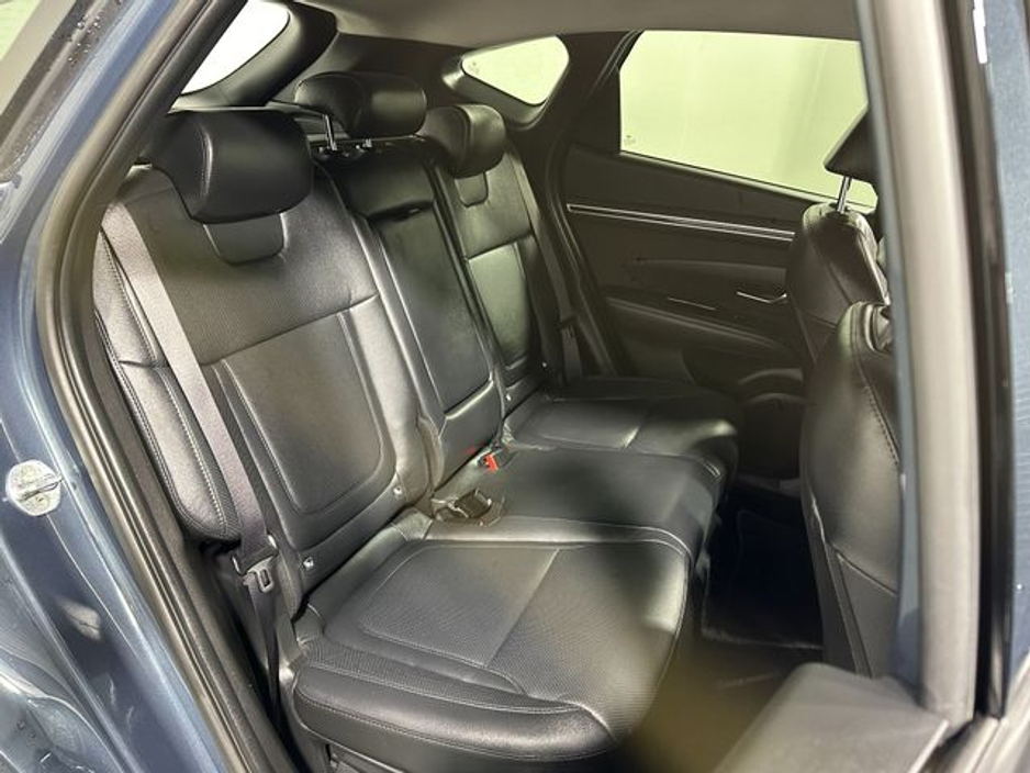2022 Hyundai Tucson - image 11