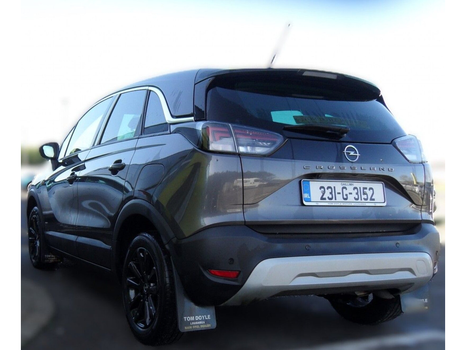 2023 Opel Crossland X - image 6