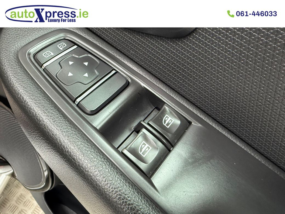 2017 Renault Clio IV 1.2 Dynamique €10,495