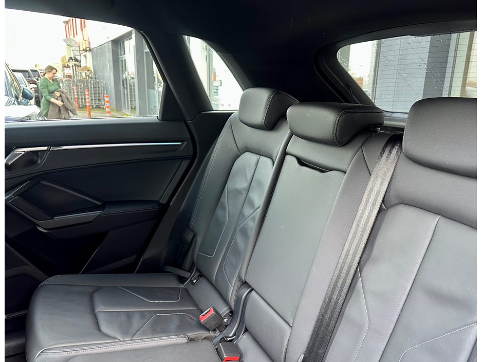 2024 Audi Q3 - image 8
