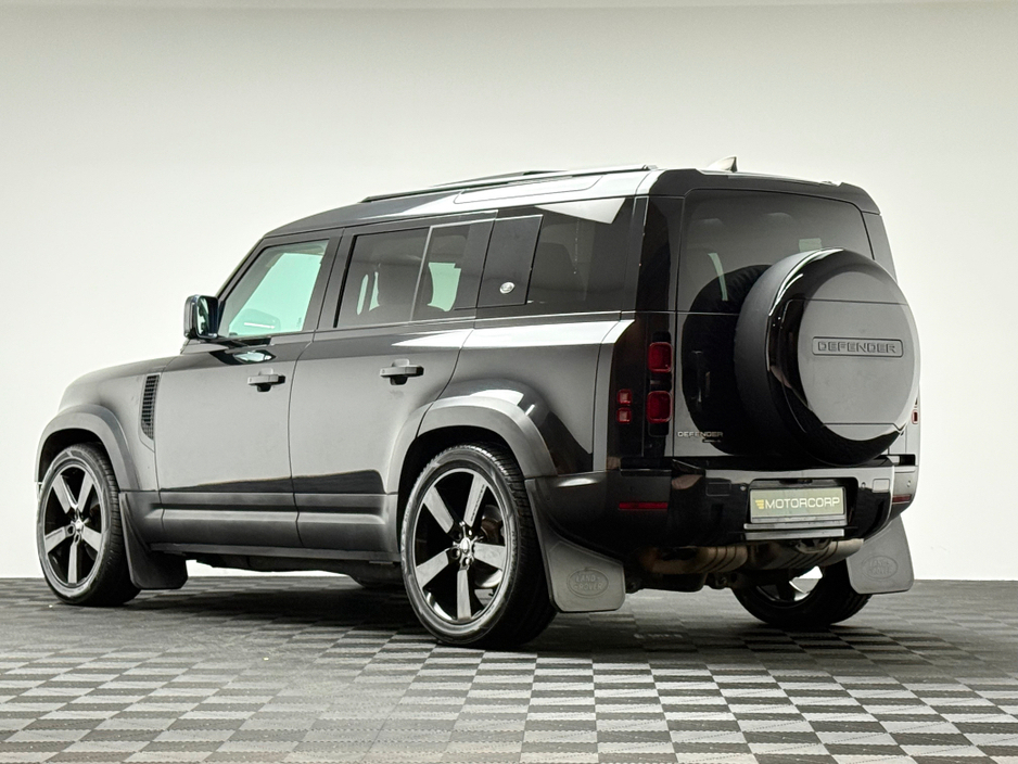 2020 Land Rover Defender - image 5