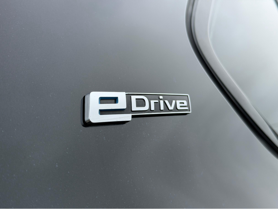 2016 BMW X5 - image 11