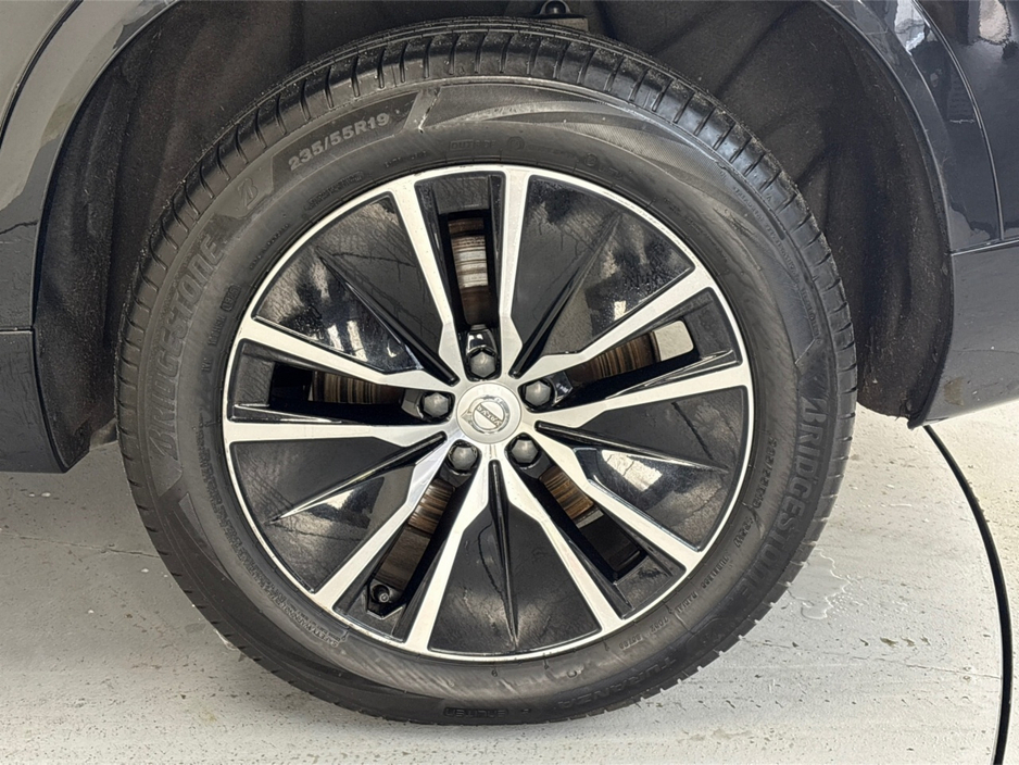 2022 Volvo XC90 2.0 T8**7 SEATER**BLACK LEATHER INTERIOR**FRONT HEATED ELECTRIC MEMORY SEATS**HEATED MULTIFUNCTIONAL STEERING WHEEL**TOUCH SCREEN DIGITAL MEDIA DISPLAY**REVERSE CAMERA*KEYLESS START*ELECTRIC TAILGATE* €53,995