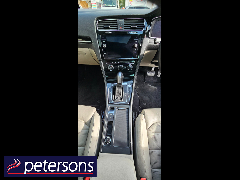 2019 Volkswagen Golf - image 22