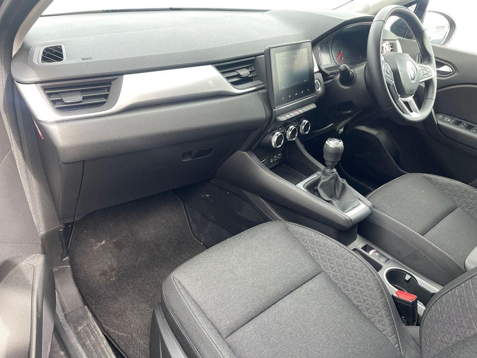 2024 Renault Captur - image 5