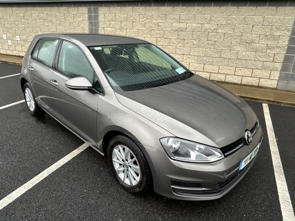 2014 Volkswagen Golf - image 3