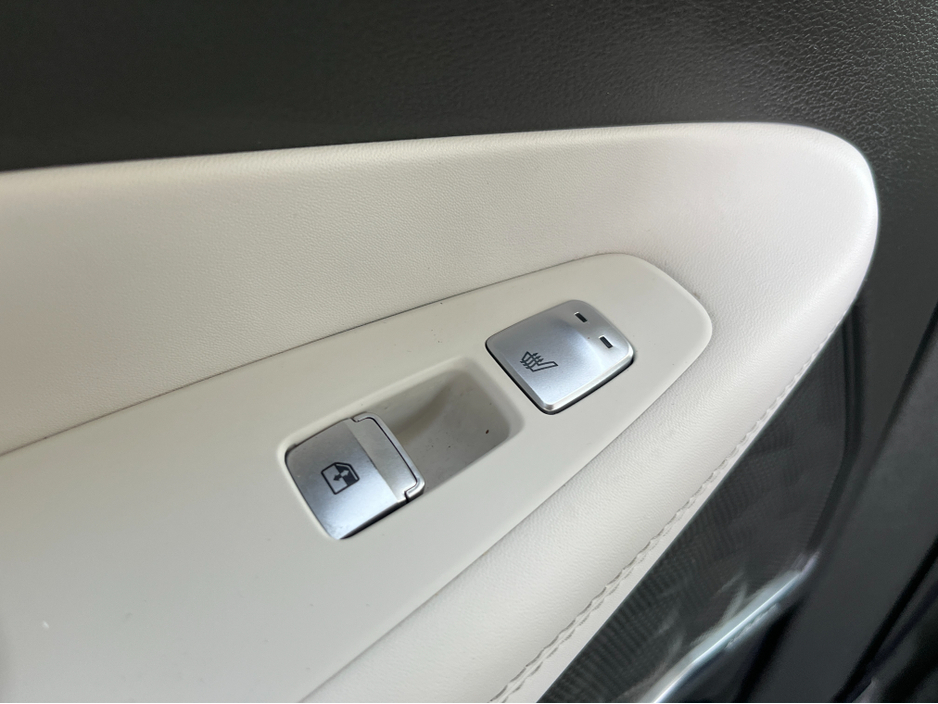 2021 Hyundai Santa Fe - image 11