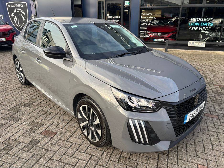 2024 Peugeot 208  €19,950