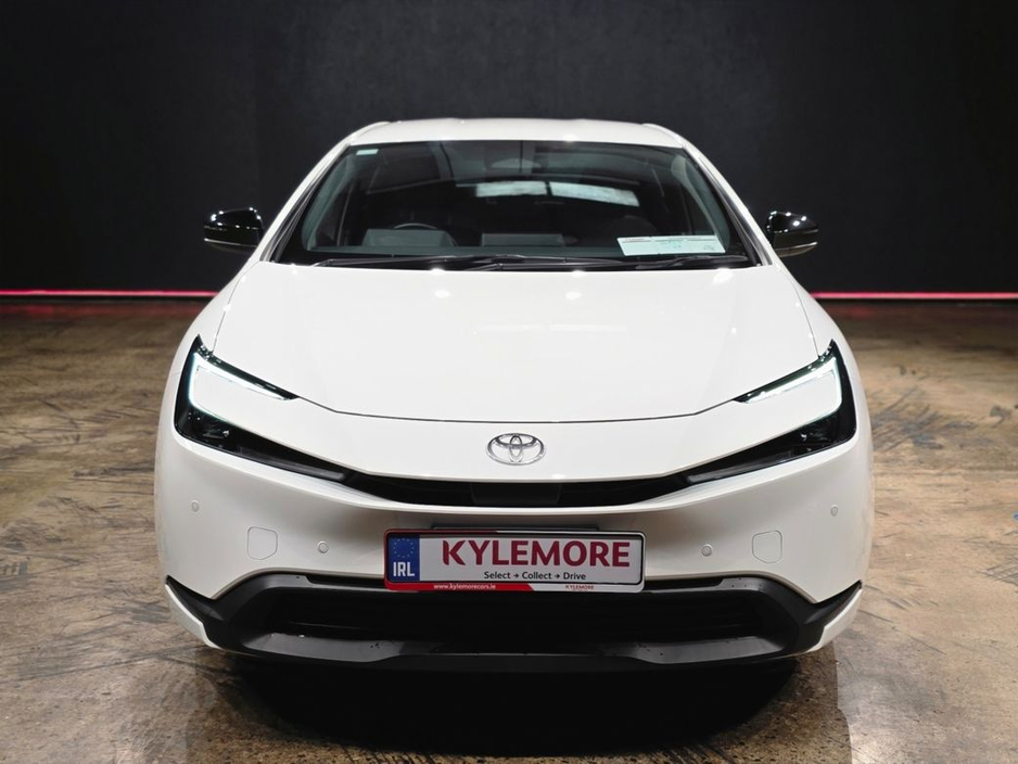 2023 Toyota Prius - image 8