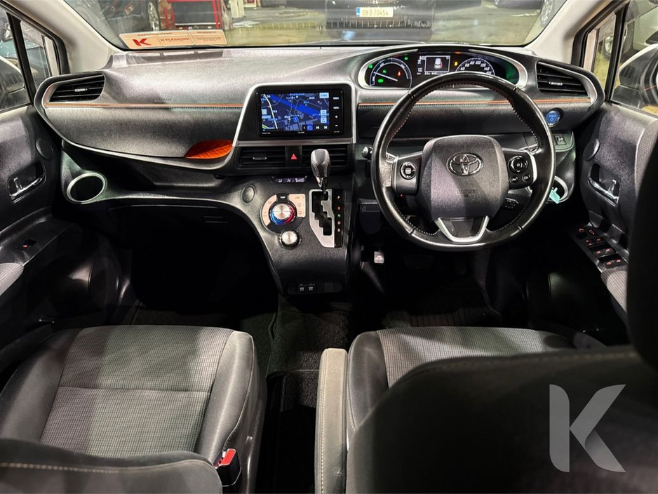 2020 Toyota Sienta - image 14