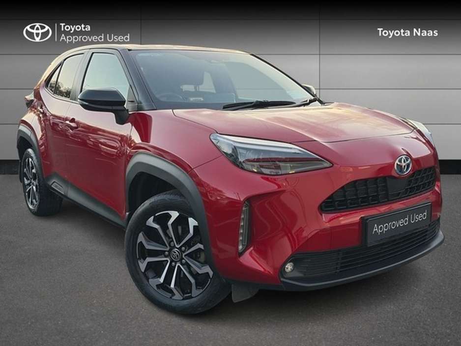 2023 Toyota Yaris Cross CROSS LUNA SPORT €28,888