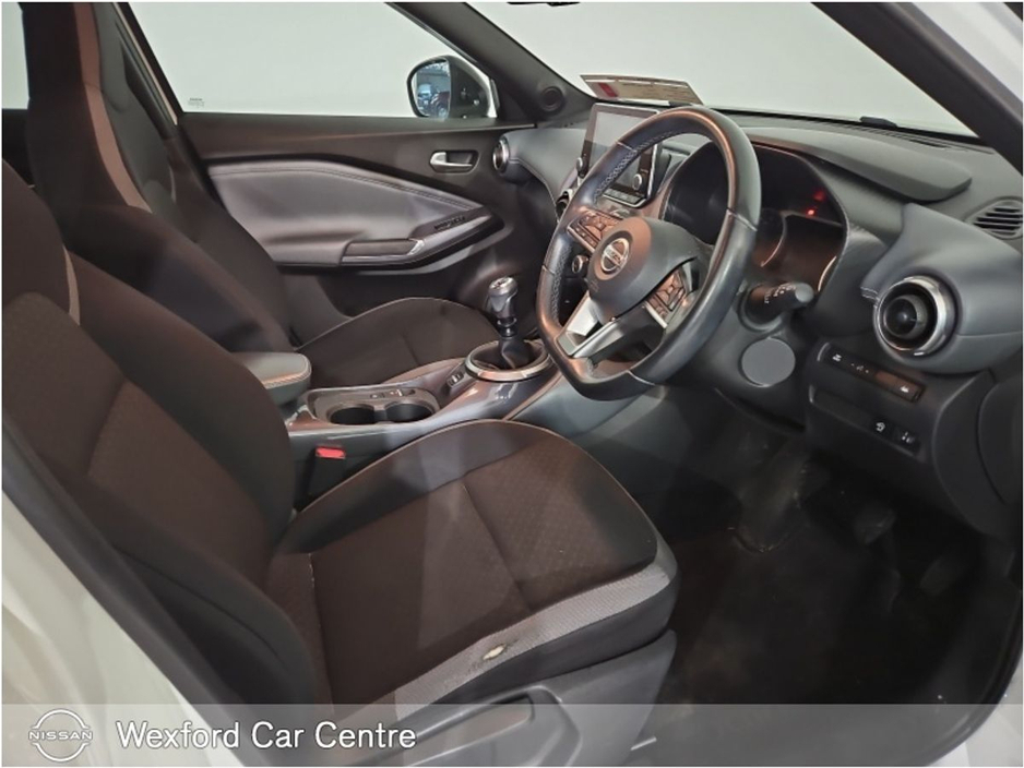 2021 Nissan Juke - image 2