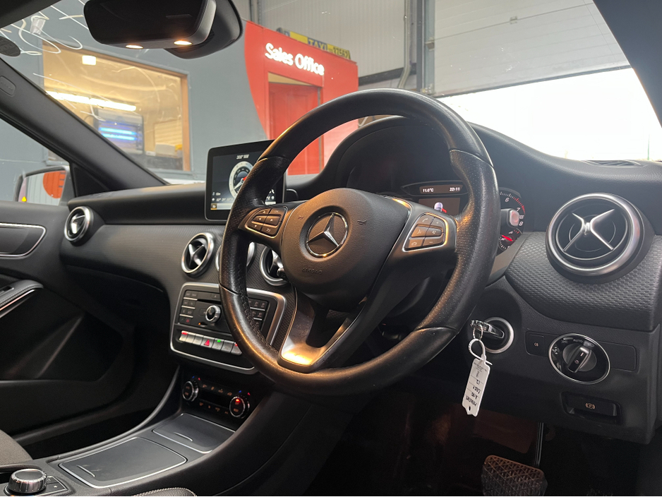 2017 Mercedes-Benz A Class €16950! 2017 MERCEDES-BENZ A180 STYLE 1.6 AUTOMATIC / CRUISE CONTROL / REVERSE CAMERA / ELECTRIC MEMORY & HEATED SEATS AND MORE €16,950