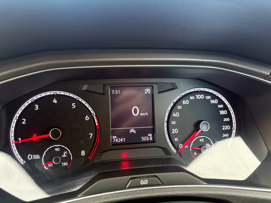 2021 Volkswagen T-Roc - image 14