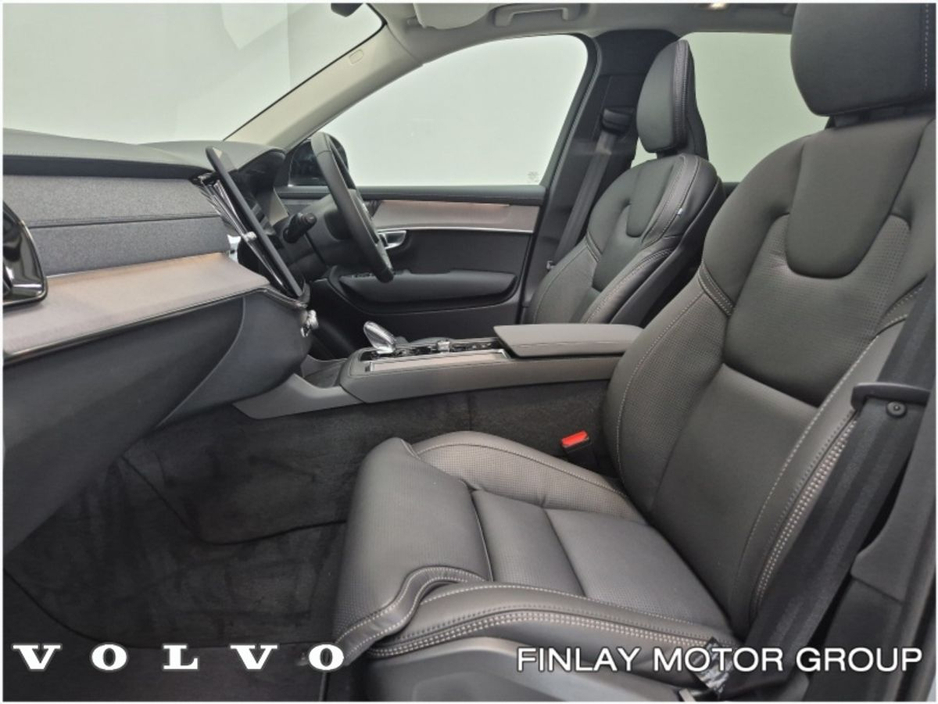 2026 Volvo XC90 - image 4