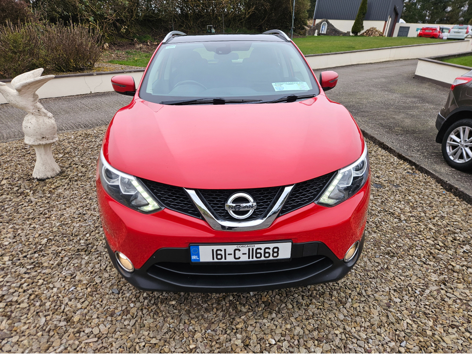 2016 Nissan Qashqai - image 2
