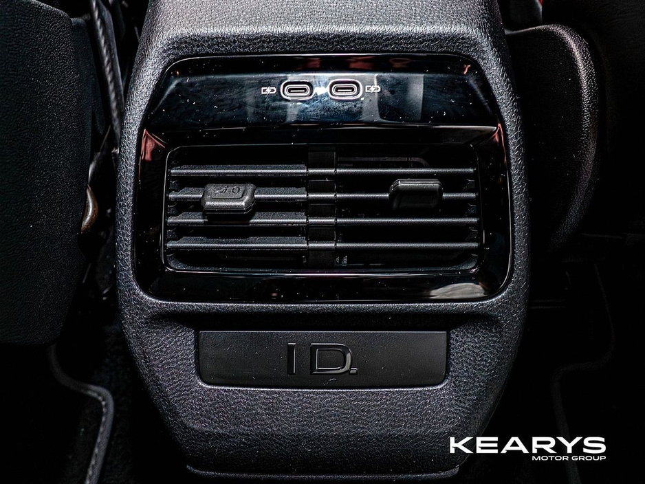 2023 Volkswagen ID.4 - image 21