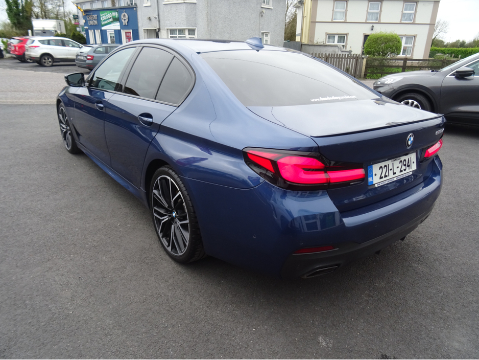 2022 BMW 5 Series - image 8