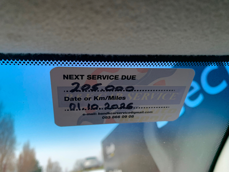 2022 Toyota Landcruiser 2.8 LWB AUTO COMMERCIAL // PRICE EXCL. VAT // GREAT CONDITION // 09/26 CVRT // ONE OWNER // FULL SERVICE HISTORY // €32,479