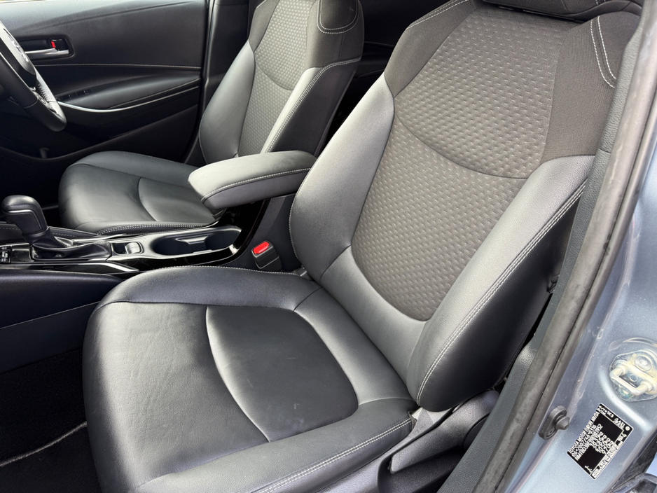 2023 Toyota Corolla - image 8