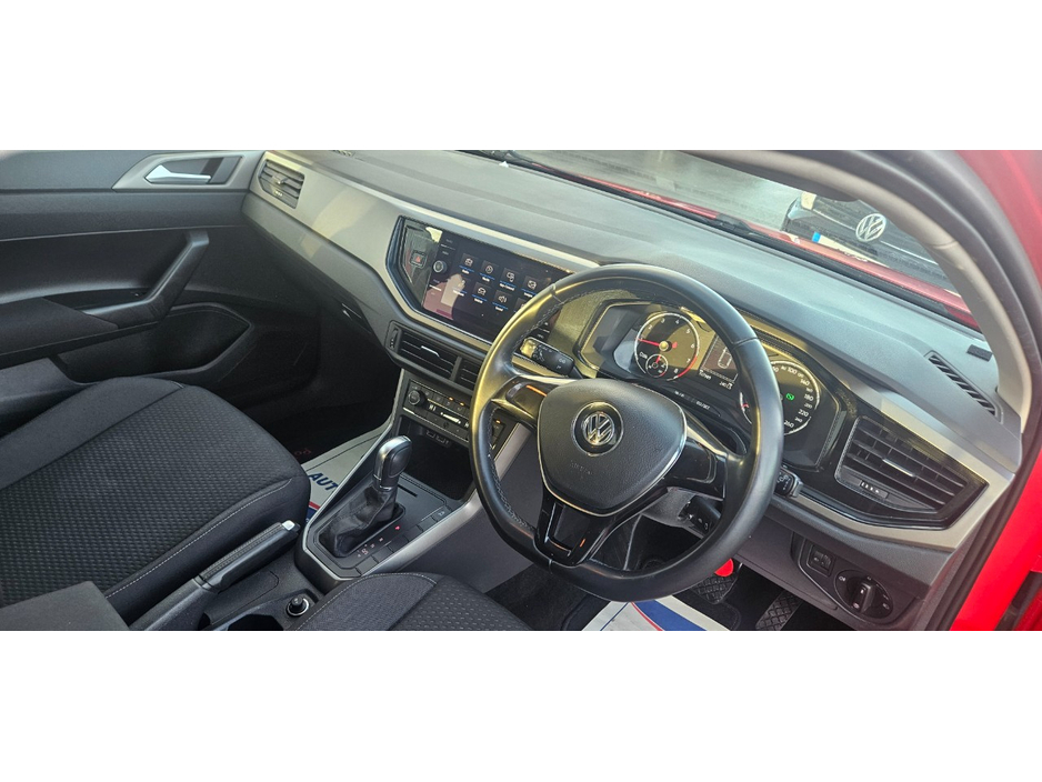2019 Volkswagen Polo - image 24