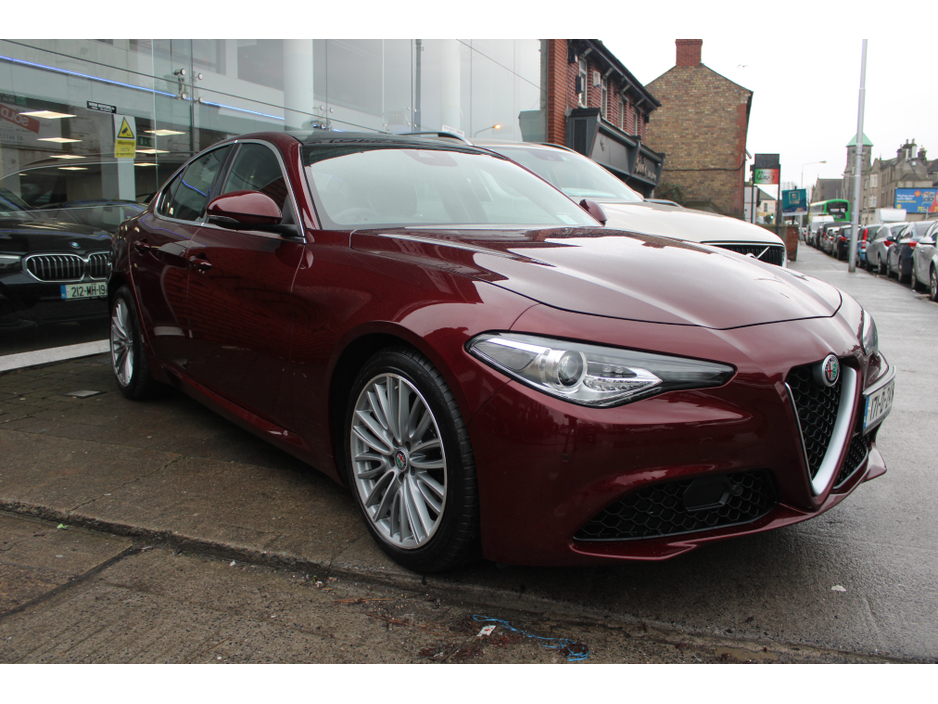 2017 Alfa Romeo Giulia 2.0L 200BHP SUPER LUXURY 4DR AUTO €22,500