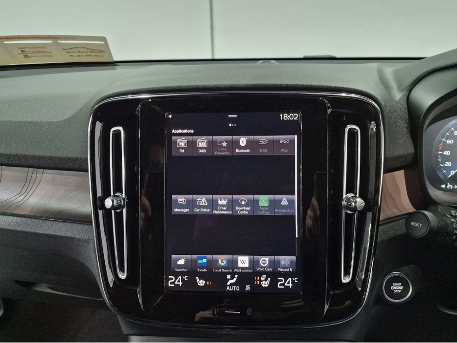 2023 Volvo XC40 T4 PLUS DARK RECHARGE AUTOMATIC **ONE OWNER / APPLE CARPLAY / CRUISE CONTROL / ELECTRIC BOOTLID / HEATED FRONT & REAR SEATS / HEATED STEERING WHEEL / 360 DEGREE CAMERA / WIRELESS PHONE CHARGING** €38,900