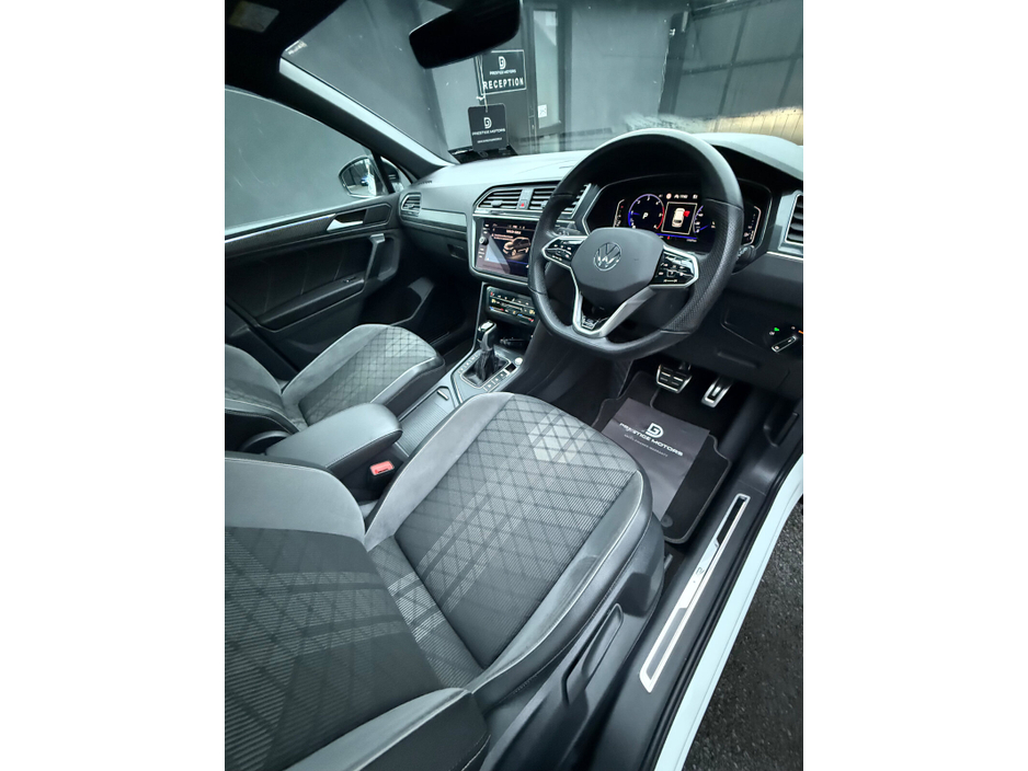 2023 Volkswagen Tiguan 2.0 TDI 150HP R-Line DSG 27.5% €49,995