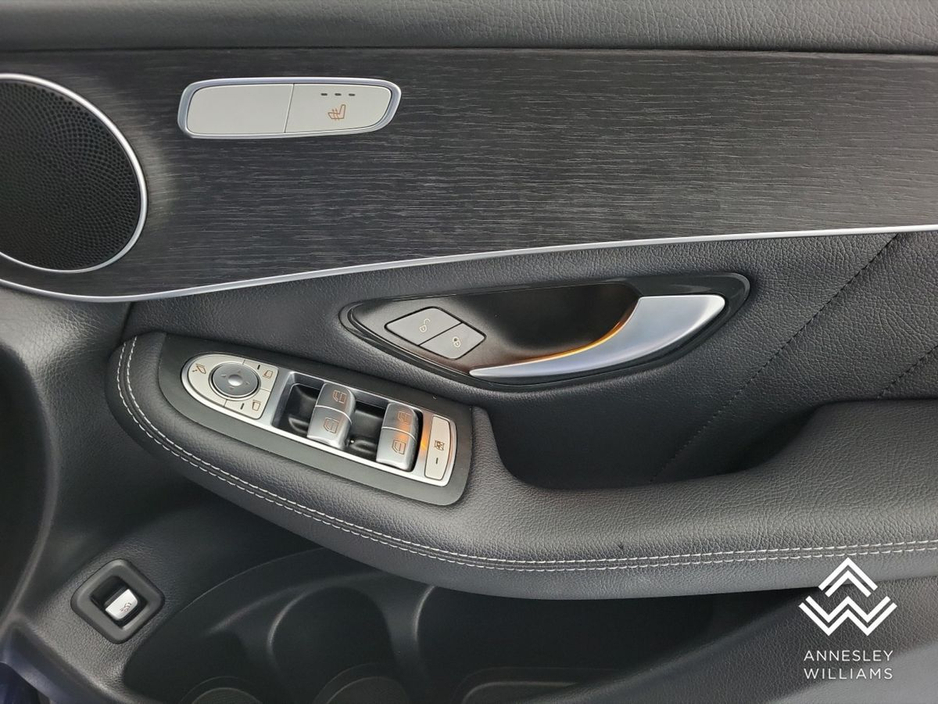 2020 Mercedes-Benz GLC Class GLC300de AMG Line 4MATIC