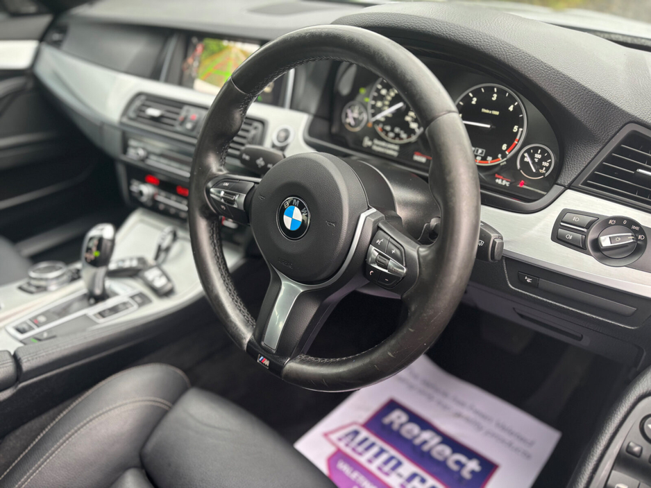 2016 BMW 5 Series - image 13