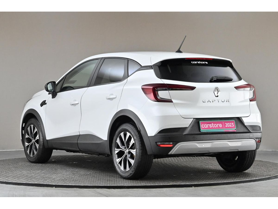 2023 Renault Captur - image 7