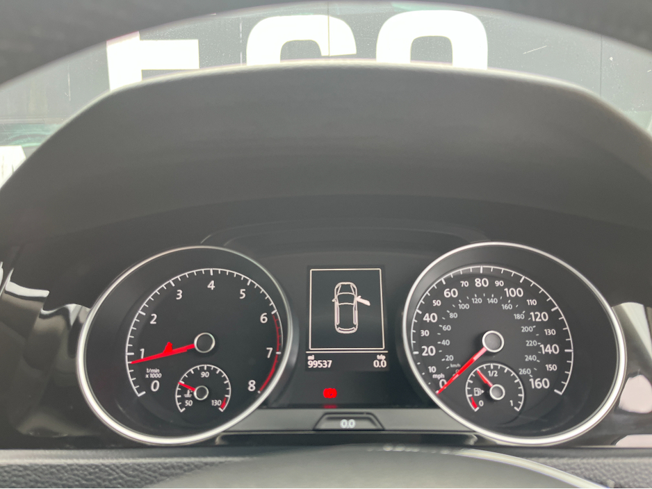 2013 Volkswagen Golf - image 11