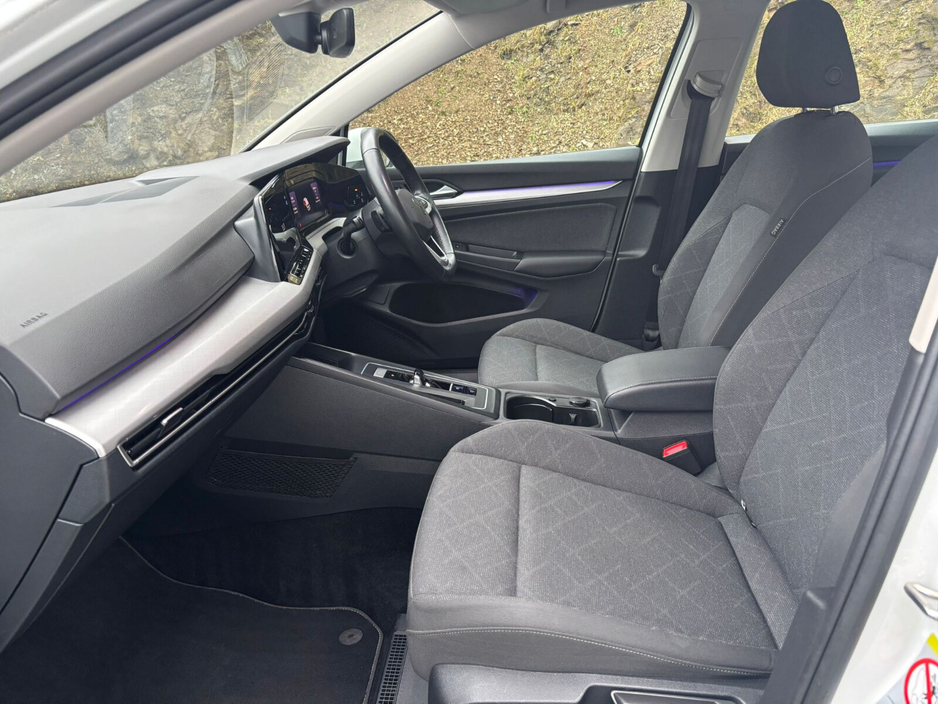 2023 Volkswagen Golf 1.0 eTSI 110HP Life DSG MHEV €25,950