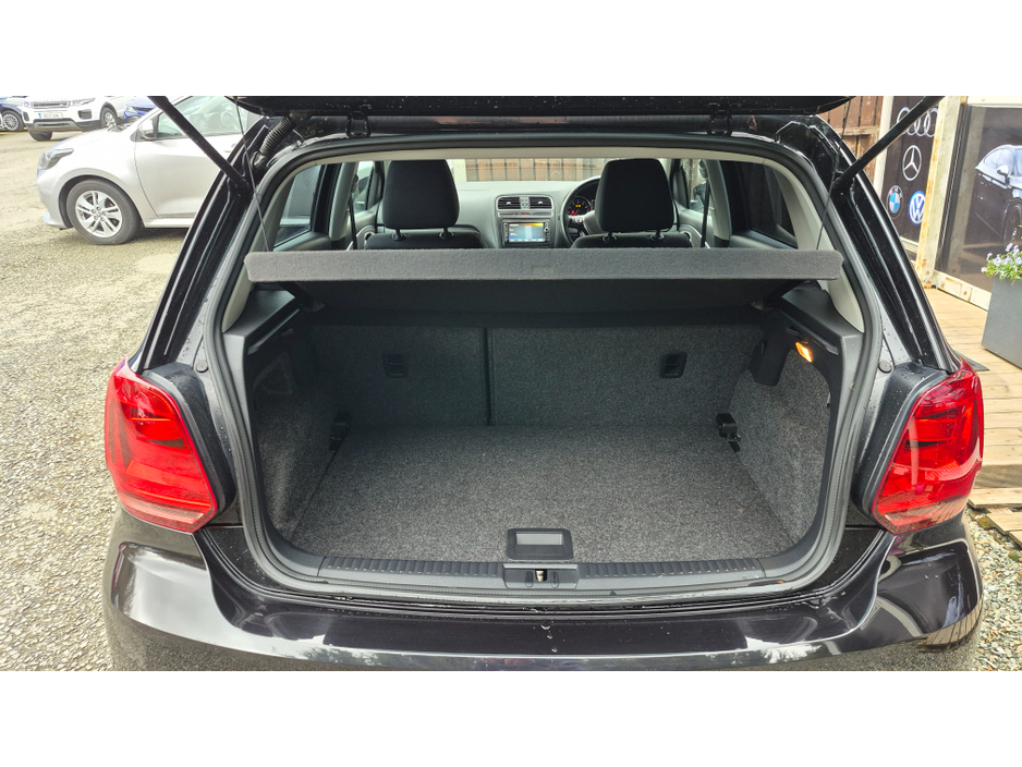 2016 Volkswagen Polo - image 14