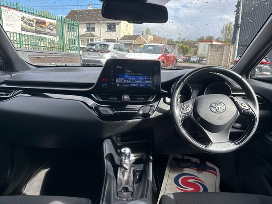 2018 Toyota C-HR - image 8