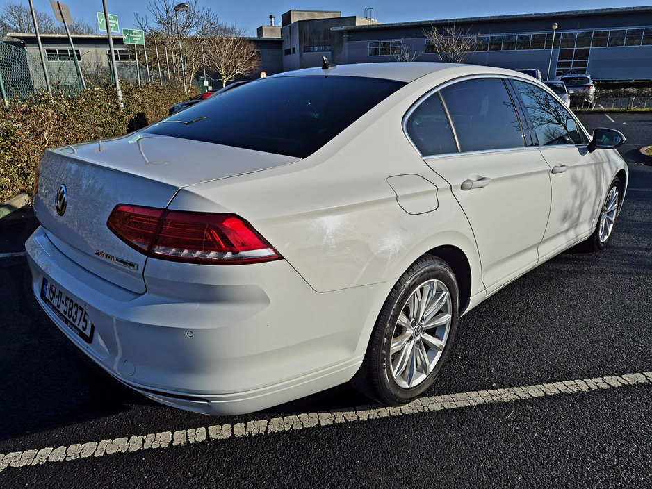 2016 Volkswagen Passat  €9,999