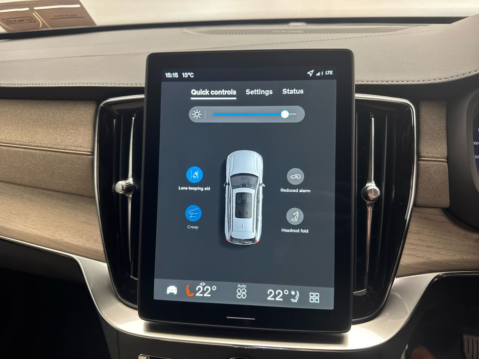 2026 Volvo XC90 - image 16