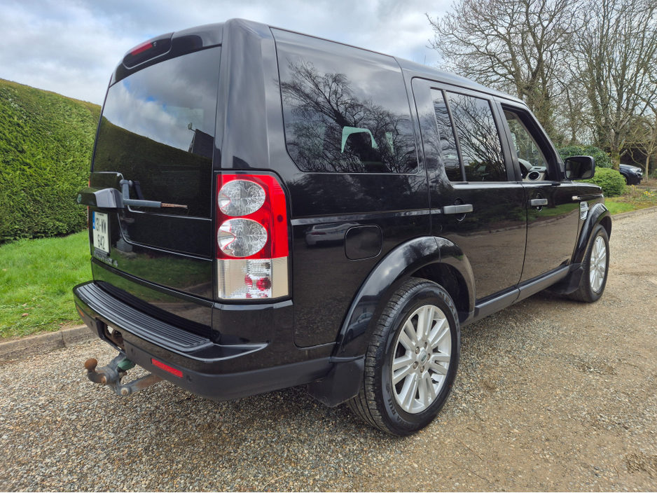 2013 Land Rover Discovery - image 3