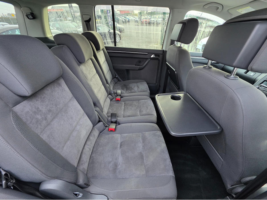 2012 Volkswagen Touareg 1.4 TSI HIGHLINE EDITION 7 SEATER ALLOYS SIMI DEALER - SPECIALISING IN IMPORTS OF GERMAN AUTOMATIC HI SPEC CARS