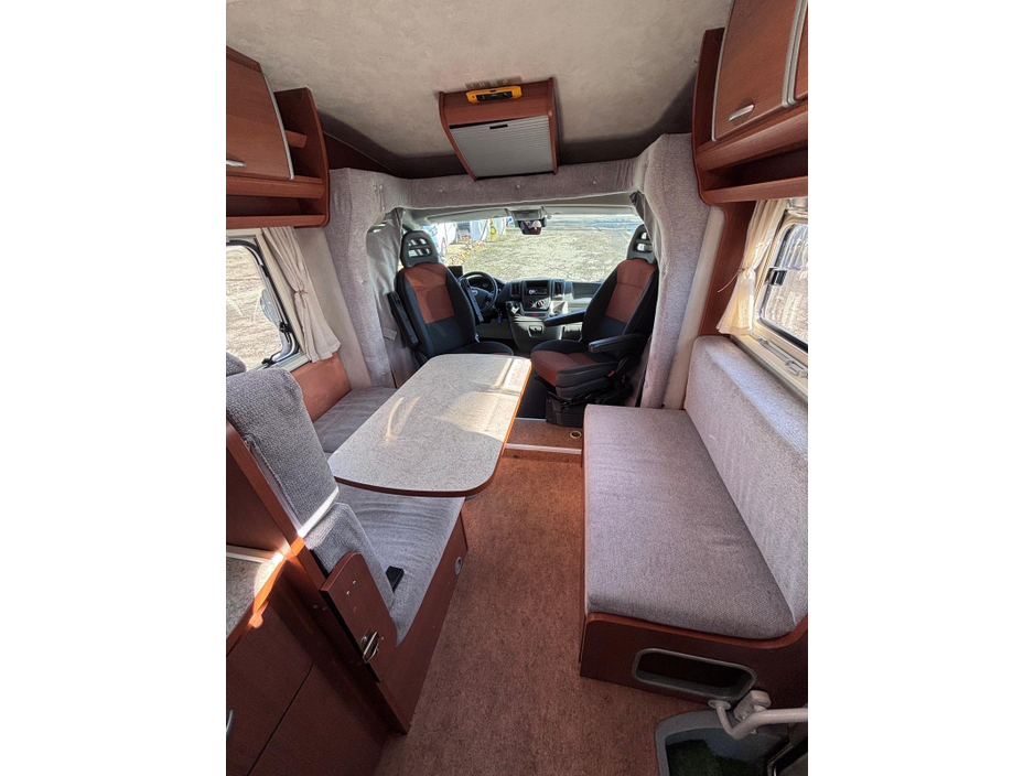 2008 Elnagh Baron 2008 ELNAGH DUKE LO-PROFILE 4 BERTH LEFT HAND DRIVE SPOTLESS THROUGHOUT