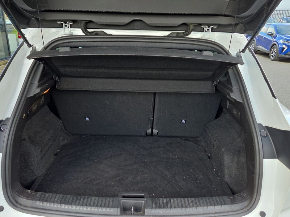 2023 Renault Austral - image 12