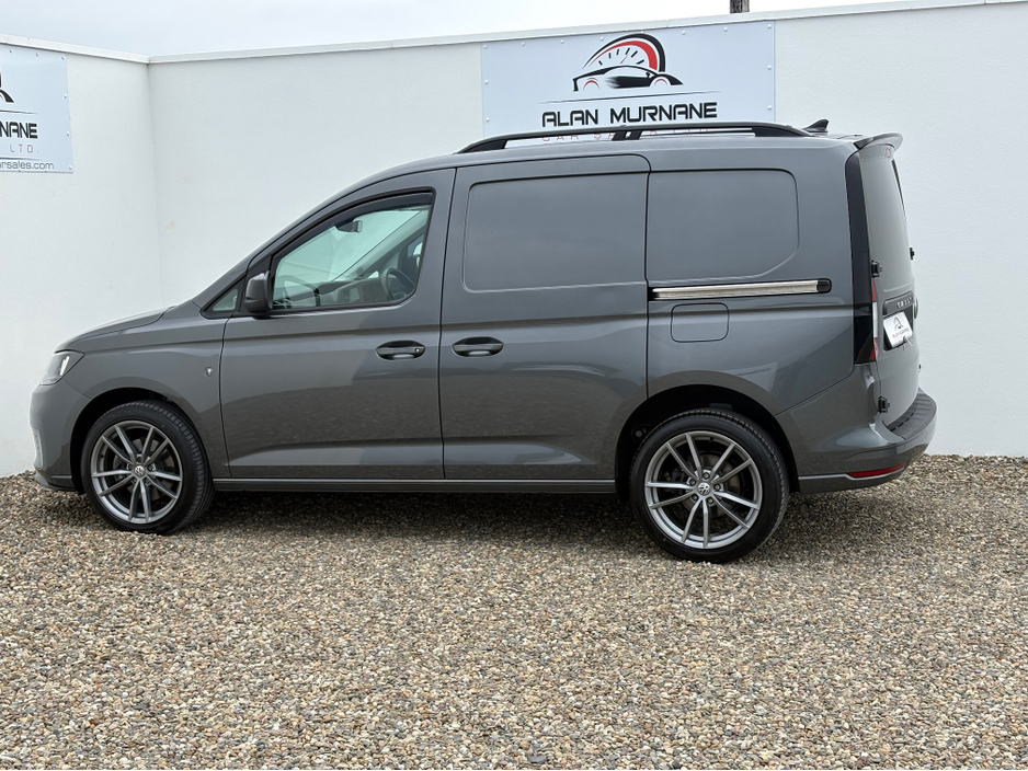 2025 Volkswagen Caddy - image 10