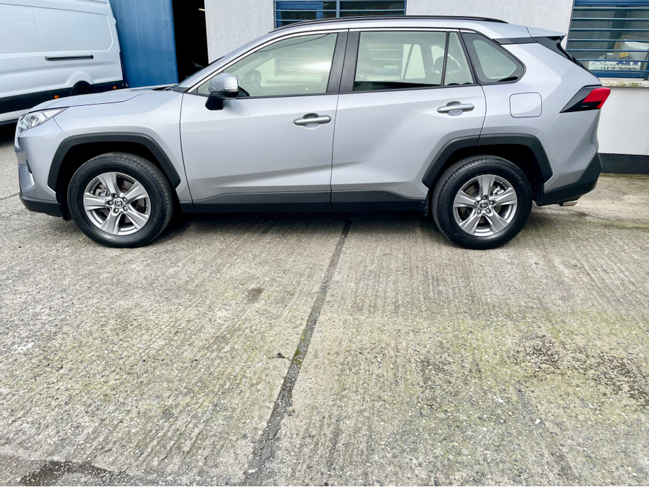 2024 Toyota Rav4 - image 36