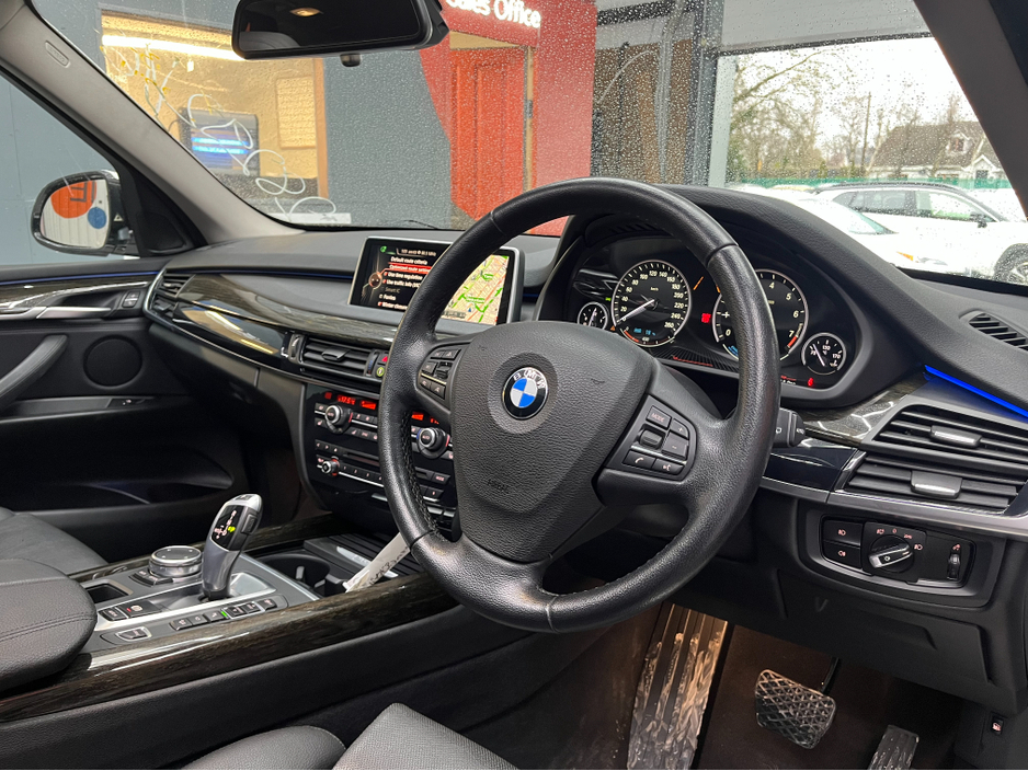 2016 BMW X5 - image 15