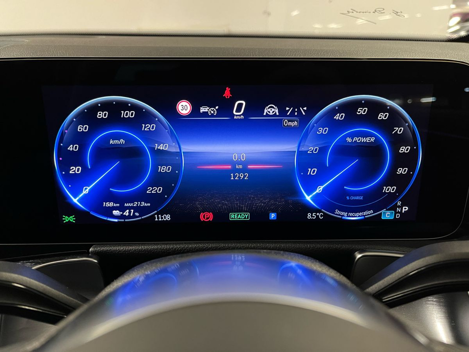 2025 Mercedes-Benz EQB 250+ Sport Executive - Reversing Camera - Ambient Lighting - Sat Nav - Climate Control - Heated Seats - Apple CarPlay/Android Auto