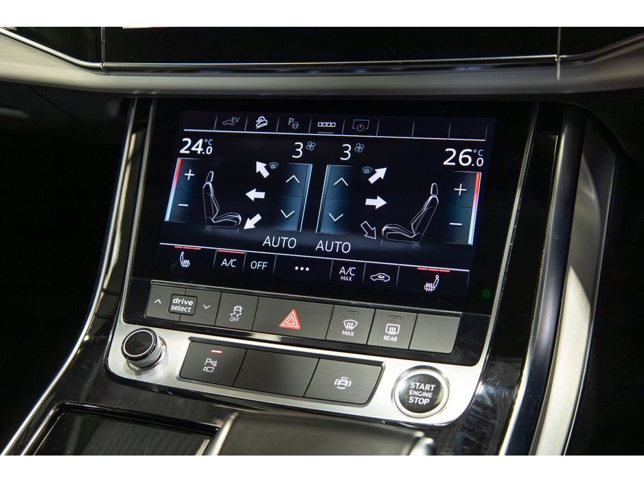 2023 Audi Q7 - image 22