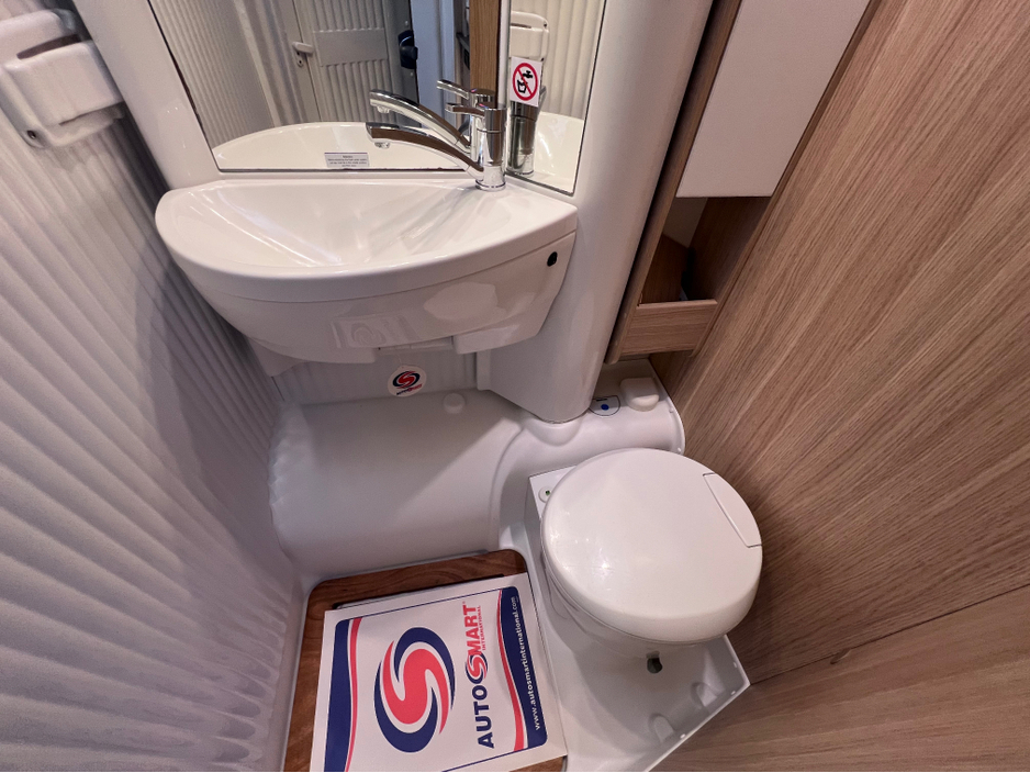 2020 Sunlight T 67 A72 RIGHT HAND DRIVE 3DR €69,800