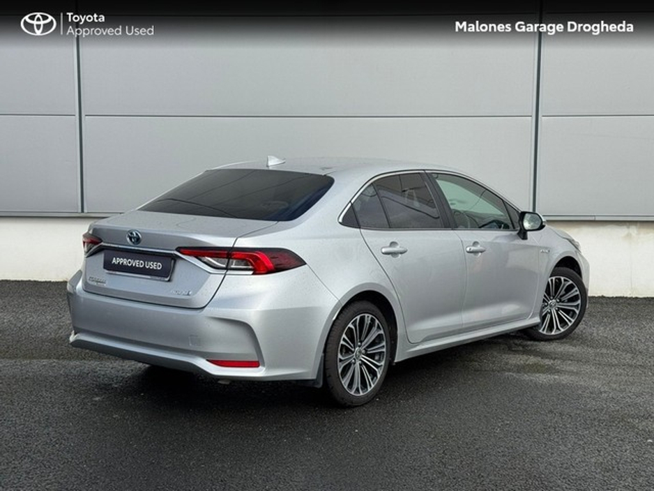 2021 Toyota Corolla - image 2