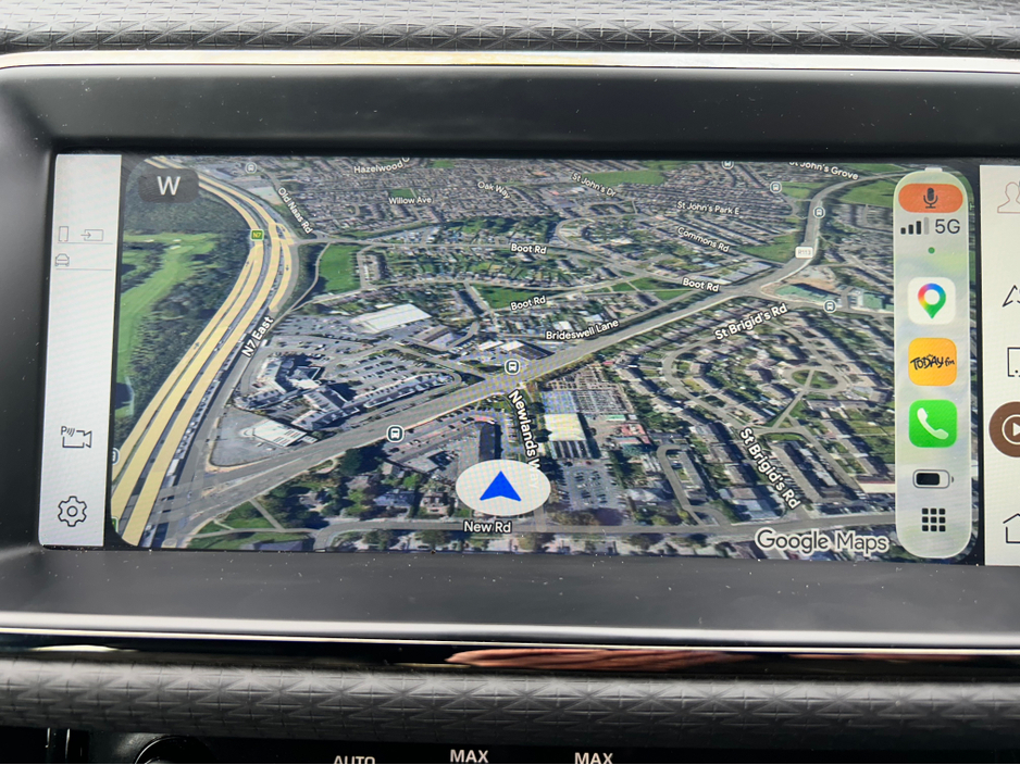 2022 Land Rover Range Rover Evoque - image 7