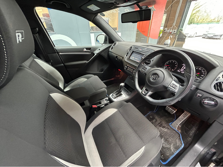 2016 Volkswagen Tiguan - image 8